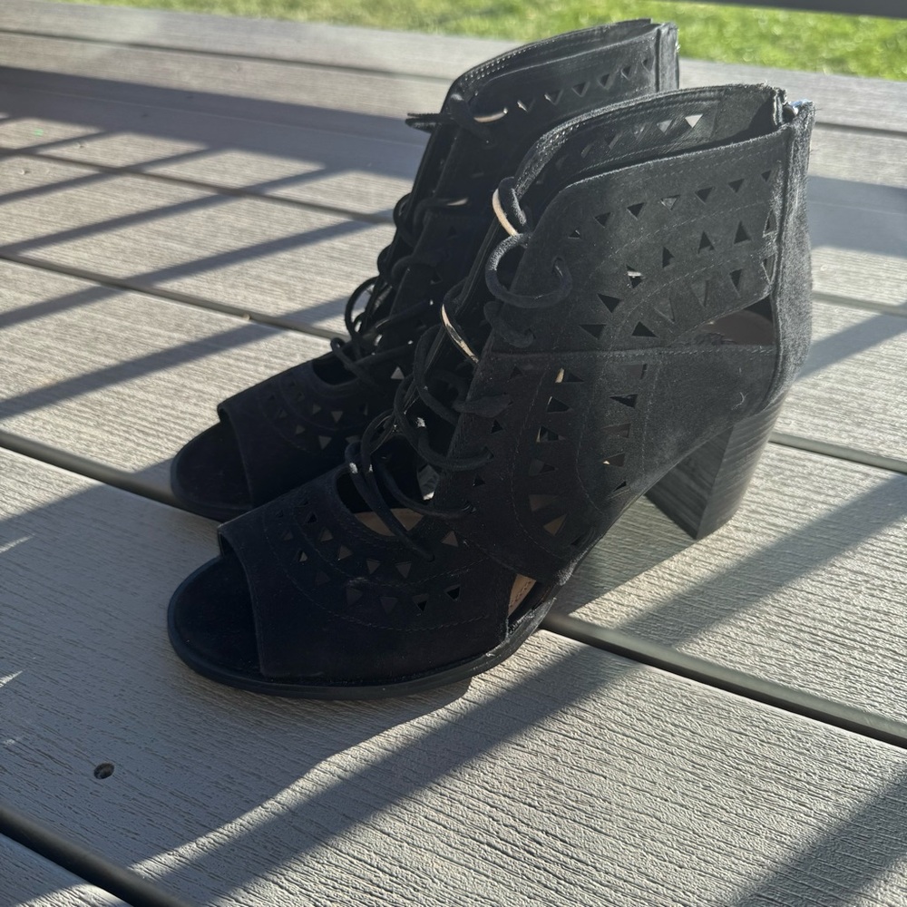 Vince Camuto VP- Lallia NWT - Picture 2 of 10